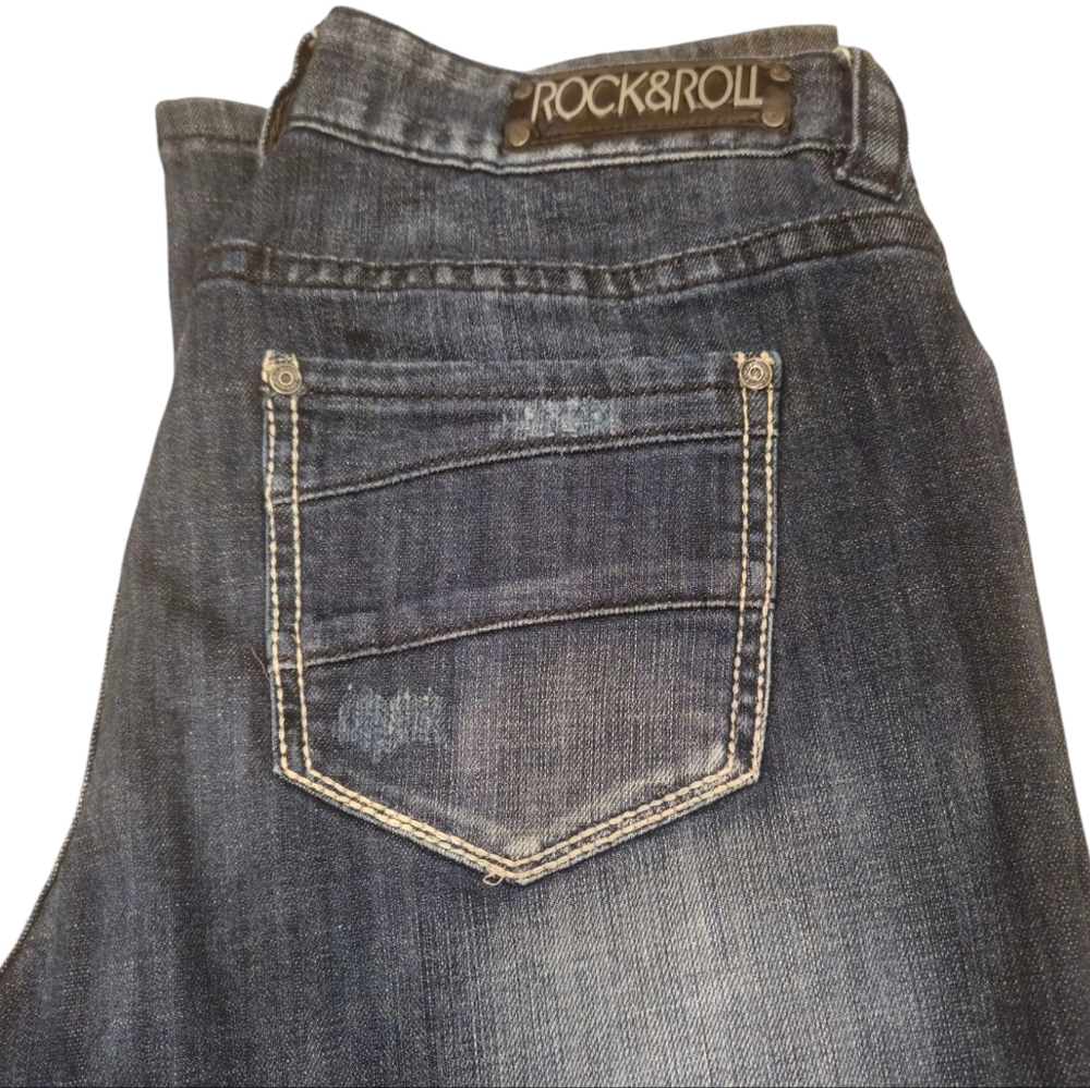 Rock & Roll Cowgirl Women's Jeans 32×34 Midrise Blue Destressed - Picture 5 of 11